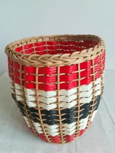 Bandeja de Ratán Tejida a Mano con Forma de Flor, Pequeño Organizador Decorativo Ideal para Decoración del Hogar, Joyas, Monedas, Llaves o Almacenamiento de Objetos Pequeños - Product Image 2