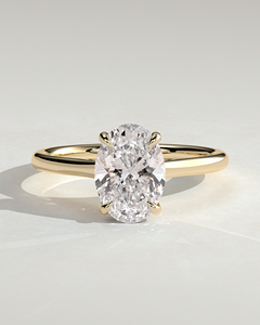 แหวนเพชรทรงโอวัล 2.5 กะรัต ทองคำแท้ 14K เพชรเลี้ยงในห้องปฏิบัติการ คุณภาพ E VVS2 ดีไซน์แบบ Cathedral พร้อมวงแหวนซ่อนรอบเพชร แหวนแต่งงานสุดหรู ปี 2026 - Product Image 1