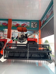 Cosechadora Kubota DC120X 2026 de 120HP para arroz, fabricada en Tailandia, máquina de servicio pesado con transmisión por engranajes y sistema K-Turn automático. - Product Image 6