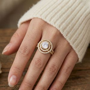Gemvanity SR1461 Anillo de Oro de 14K Chapado en Oro, Diseño Clásico de Lujo Cristiano con Moissanita de Corte Brillante, Regalo Unisex para Mujer - Product Image 4