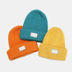 Gorro Unisex Negro de Punto Acanalado 56-58CM, Gorro de Invierno Informal para Adultos - Product Image 2