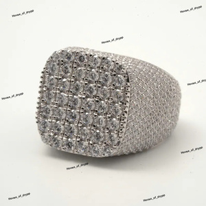 Anillo de Boda Romántico para Hombre con Diamante Moissanita Redondo, Plata 925 con Baño de Rodio, Corte Brillante Redondo - Product Image 2