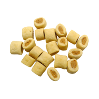 OEM/ODM Friandises croquantes pour chat Délicieux Oreiller sain pour chat bouchées collations Multi saveurs Formule boeuf/canard/saumon 6-24/2 oz 70g