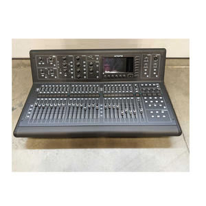 Ventes promotionnelles - Console de mixage numérique Midas M32R neuve + boîtier de scène DL32 + bobine de câble réseau Cat5 de 150 pieds - Product Image 5