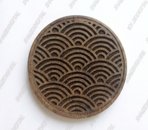 Plateau rond en bois personnalisé moderne pour thé et café, diamètre 350 mm, gravé au laser, ensemble de décoration de table - Product Image 1