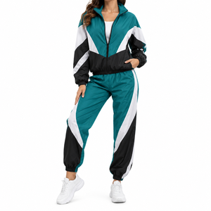 Ensemble de survêtement 2 pièces respirant pour femme, idéal pour l'hiver, personnalisable OEM/ODM, avec logo imprimé 3D en relief, en polaire légère et dentelle unie - Product Image 5
