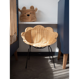 Chaise d'enfant en rotin, dossier solide, design rond festonné, durable pour l'extérieur, style contemporain avec pieds en fer - Product Image 4