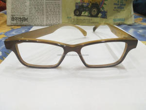 Lunettes vintage faites à la main Lunettes unisexes à monture de corne avec motif animal Forme de visage en diamant naturel assortie - Product Image 4