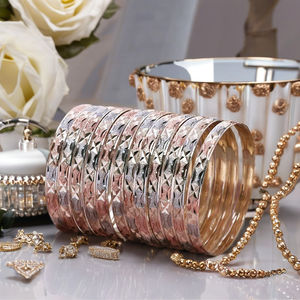 ขายส่งกำไลพื้นผิวแบบกำหนดเอง3สีเครื่องประดับหลายโทนกำไลชุบ3สีกำไลข้อมือแฟชั่นสุดหรูกำไลข้อมือสามสี - Product Image 3