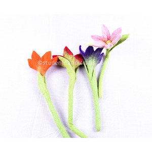 Collection de fleurs artificielles, décoration, ornement en fleurs de feutre pour la décoration de la maison - Product Image 1