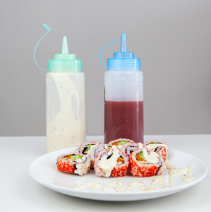 Bouteilles à presser avec bouchon à bec verseur 450 ml, contenants à condiments en plastique PP pour la cuisine, forme cylindrique, design à bouchon à vis - Product Image 3