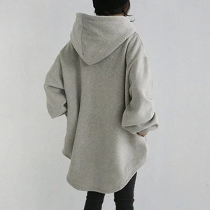Usine OEM spécialisée dans les collections de streetwear de haute qualité, offrant des options de logo personnalisé pour les sweats à capuche en coton pour femmes. - Product Image 3