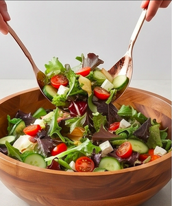 Ensemble de cuillères à salade modernes en cuivre avec manches martelées, compatibles lave-vaisselle, pour événements de restauration et usage domestique - Product Image 3