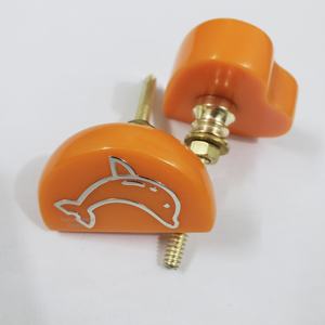 Boutons d'armoire en résine orange artisanale avec accent métallique scintillant Poignées décoratives faciles à installer de haute qualité pour meubles - Product Image 2