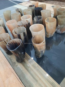 Jarra de Cuerno Vikingo Orgánica Hecha a Mano, Jarra Pulida con Diseño de Dragón Animal, para Cerveza, Mead, Bebidas Medievales Ecológicas para Amantes de la Cultura Medieval - Product Image 4