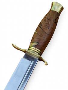 Cuchillo utilitario para exteriores hecho a mano con acero inoxidable, mango de madera de arce flameado y guardacuchillo de latón - Product Image 6