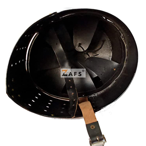 Casco Templario Medieval con Cruz de Latón, Acabado Negro, Hecho a Mano, para Eventos de Cosplay para Adultos - Product Image 5