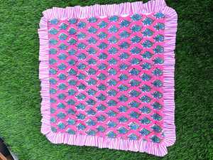 Housse de coussin carrée en coton bohème faite à la main avec volants, imprimé floral rose, décoration d'intérieur, taie d'oreiller indienne, pièce unique - Product Image 3