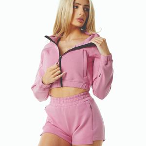 Femmes en détresse haut court à capuche personnalisé 100% coton Tech polaire Streetwear fermeture éclair sweats support en gros pour l'hiver - Product Image 2