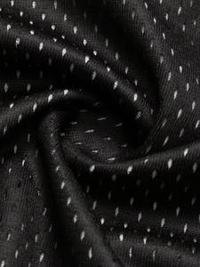 Maillot de football américain premium noir et or en maille, col en V, uniforme d'équipe personnalisé, polyester respirant, production en gros OEM - Product Image 4