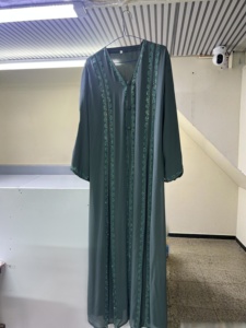 Wholesale Modest Dubai Beaded Sequined Long Sleeve Abaya Muslim Traditional Handmade Wedding Women Polyester Breathable V Neck - Product Image 3