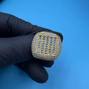 Anillo de Moissanita VVS de Calidad Premium con Corte Esmeralda, Engaste de Plata de Ley 925, Certificado IGI, Joyería Hip Hop de Fábrica - Product Image 4