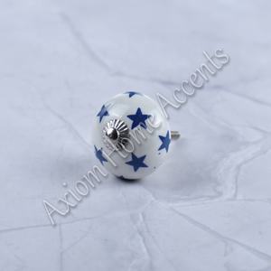 Boutons en céramique complexes pour meubles de chambre à coucher et poignées de porte d'armoire par Axiom Home Accents - Product Image 5