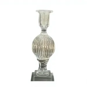 Esfera de Cristal Tallada en Diamante Rosa para Graduación, Compromiso, Adorno de Mesa Ecológico, Hecho a Mano, Artístico y Glamuroso - Product Image 3