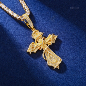 Colgante de Cruz de Moissanita Totalmente Engastado, Plata de Ley 925, Joyería Fina Hecha a Mano, Regalo para Hombres y Mujeres, Joyería Artesanal - Product Image 5