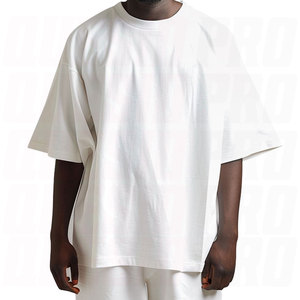 T-shirt graphique surdimensionné personnalisé de haute qualité, coupe ample, tendance, pour homme, avec logo imprimé sur mesure, style streetwear décontracté - Product Image 3