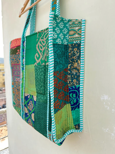 Bolso de mano acolchado de retazos, bolso de hombro con parche, estampado a mano de algodón, bolso sostenible ecológico Floral - Product Image 2