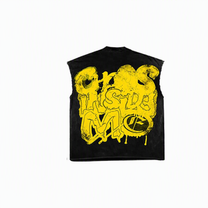 Camiseta sin Mangas Negra para Hombre, Cuello Redondo, Estampado de Grafiti Amarillo, Logotipo en la Espalda, Algodón, Corte Regular, Uso Casual para Todas las Temporadas - Product Image 1