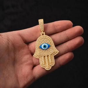 Pendentif Hamsa Œil Bleu Diamanté, Bijoux Hip Hop, Collier Hamsa, Charme de Protection Spirituelle, Cadeau de Luxe - Product Image 3