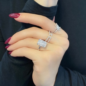 Anillo de compromiso de oro macizo de 5.12 ct con corte radiante, doble punta, diamante cultivado en laboratorio, halo oculto, solitario, banda de boda, anillo fino - Product Image 4