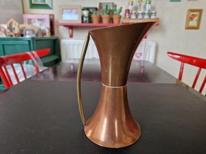 Carafe à eau rétro en cuivre, pichet en métal, design durable, utilisation pour les fêtes, couleur unie - Product Image 4