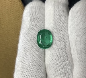 Esmeralda de Zambia de Alta Calidad, Corte Cojín, Gema Verde para Joyería, Precio al por Mayor - Product Image 4