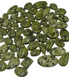 Jade Verde Natural de Rajasthan, Cabujón Ovalado Pulido, Gema Suelta con Juego de Color, Tamaño Libre, Lote al por Mayor para Fabricación de Joyas - Product Image 1