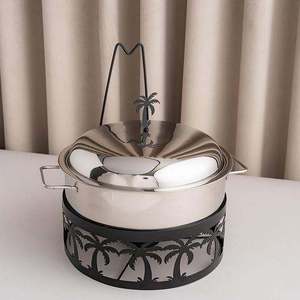 Recipiente redondo de metal para calentar comida, con estampado en esmalte, con tapa y soporte, ideal para bodas y hoteles. - Product Image 3