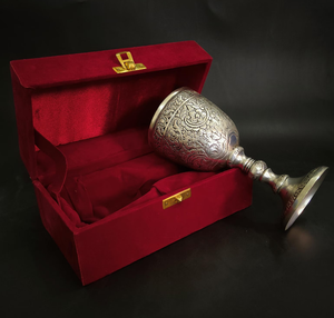 Gobelet à vin en métal fait main personnalisé en gros, design gaufré, en laiton, style vintage, verre à bière de luxe, exportateur - Product Image 2