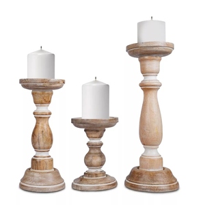 Portavelas de madera rústica de diseño elegante, juego de 3 portavelas de madera blanqueada, con opciones de personalización. - Product Image 2