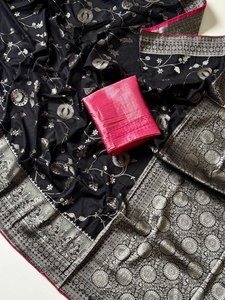 Sari Regal Jaal en crêpe de khaddi teint à la main, tissage Jari royal, sari héritage, élégance Zari, sari en khaddi fait main - Product Image 6