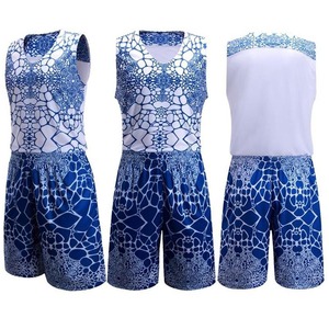 Conjunto de Camiseta de Baloncesto con Estampado Geométrico Azul para Hombre, Cuello en V sin Mangas, Secado Rápido, Pantalones Cortos Deportivos Reversibles de Poliéster - Product Image 1