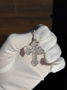 Premium Quality Lab Grown Diamond Hip Hop Pendant 925 Silver Custom Jewelry for Hip Hop Fashion and Events Available For Sale - Product Image 4