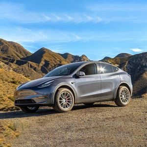 รถเอสยูวีไฟฟ้าสุดหรู Tesla Model Y รุ่นยอดนิยม พร้อมระบบเชื่อมต่ออัจฉริยะ พื้นที่ภายในกว้างขวาง จัดส่งรวดเร็ว มีบริการส่งออก - Product Image 6