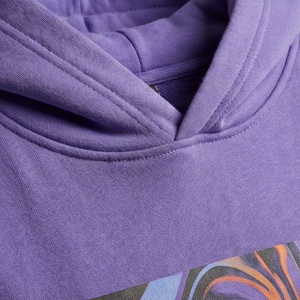 Conjunto de Sudadera de 2 Piezas para Mujer con Estampado Abstracto, Corte Holgado, Estilo Casual, Pantalones Cortos por Encima de la Rodilla, Material de Felpa, Diseño Digital - Product Image 4