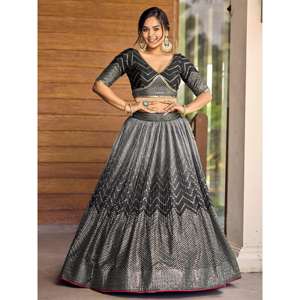 Magníficas lentejuelas negras Chinon Events Wear Lehenga Choli con Dupatta - Product Image 5