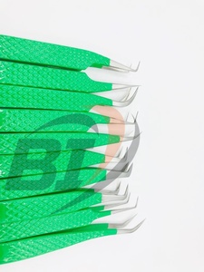 Pince à épiler en acier inoxydable hautement durable à prise en diamant, pointe pointue enduite de poudre verte, volume professionnel - Product Image 2