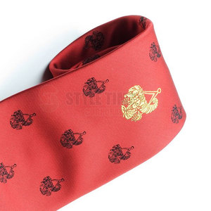 Corbata Masónica Elegante con Bordado Detallado y Acabado Pulido para Ocasiones Ceremoniales y Formales - Product Image 6