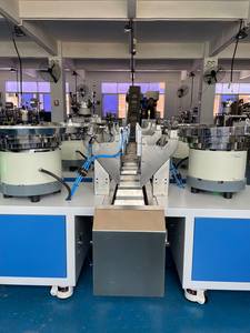 Vis À Écrou Camphre Matériel Plaque Vibrante Comptage Machine À Emballer - Product Image 6