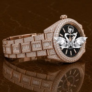 Reloj de Lujo para Hombre con Diamantes Moissanite de Primera Calidad, Reloj de Cuarzo Hip Hop con Incrustaciones Completas y Brillo Intenso, Disponible para la Venta - Product Image 3